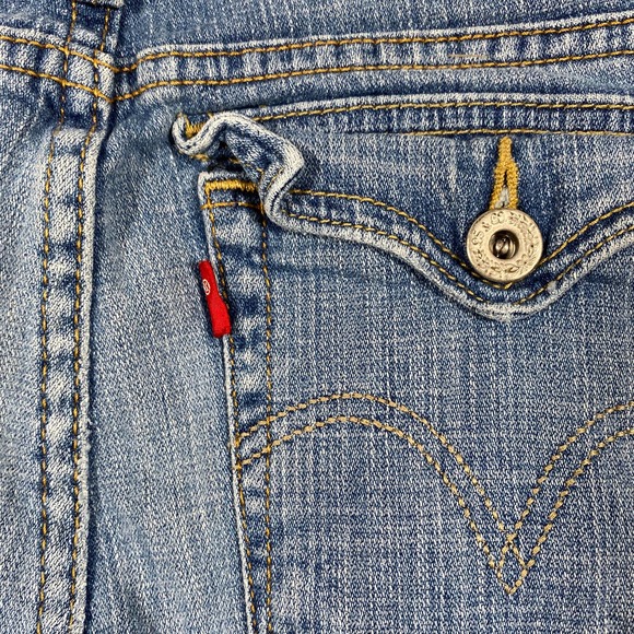 Levi's Woman's Low Boot Cut 545 Regular Wash Jeans Sz 6 - Picture 6 of 9